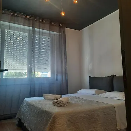 Casa Leonardo Airport Guest house